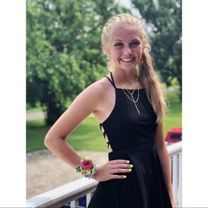 Meet your Posher, Hope